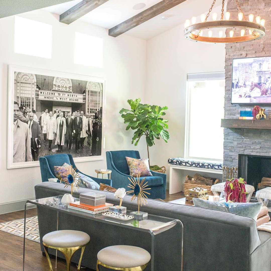 白色客厅＂class=