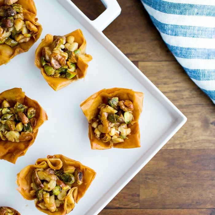 果仁蜜饼费罗杯