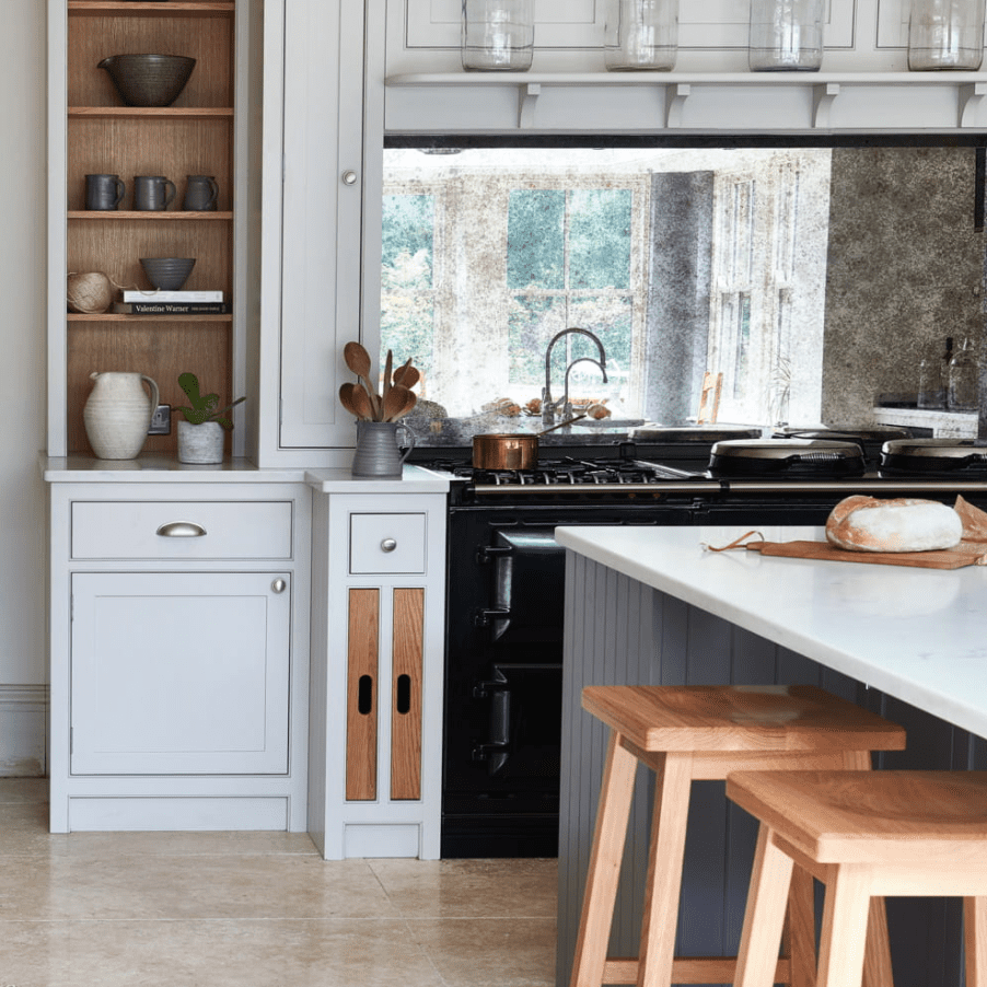 厨房配有大炉灶