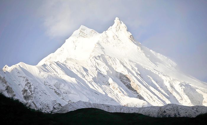 最高的山脉在世界上：马纳斯鲁