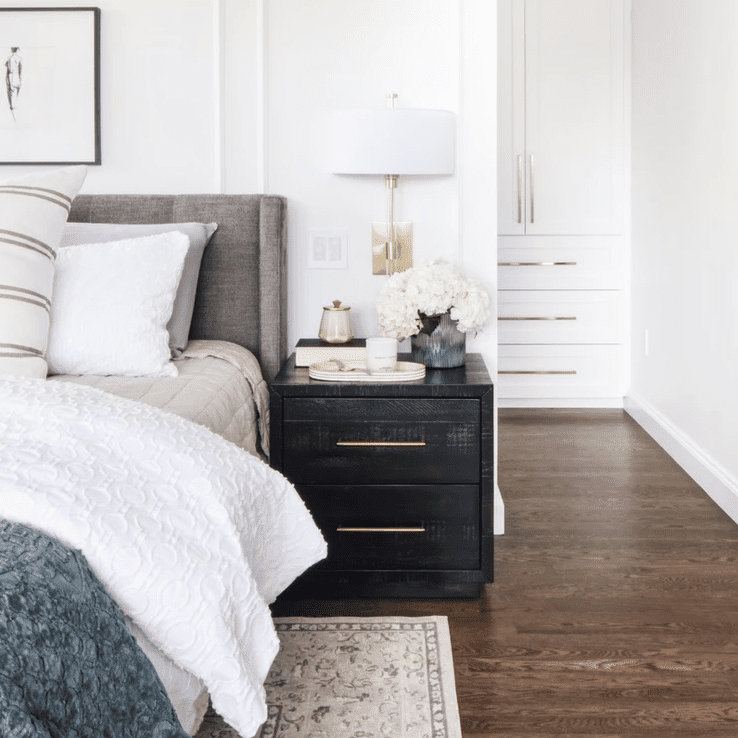 卧室配有区域地毯