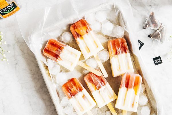 红茶和桃子奶油色棒