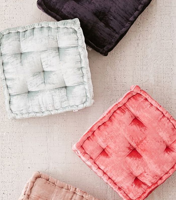 鲁丝天鹅绒枕头楼