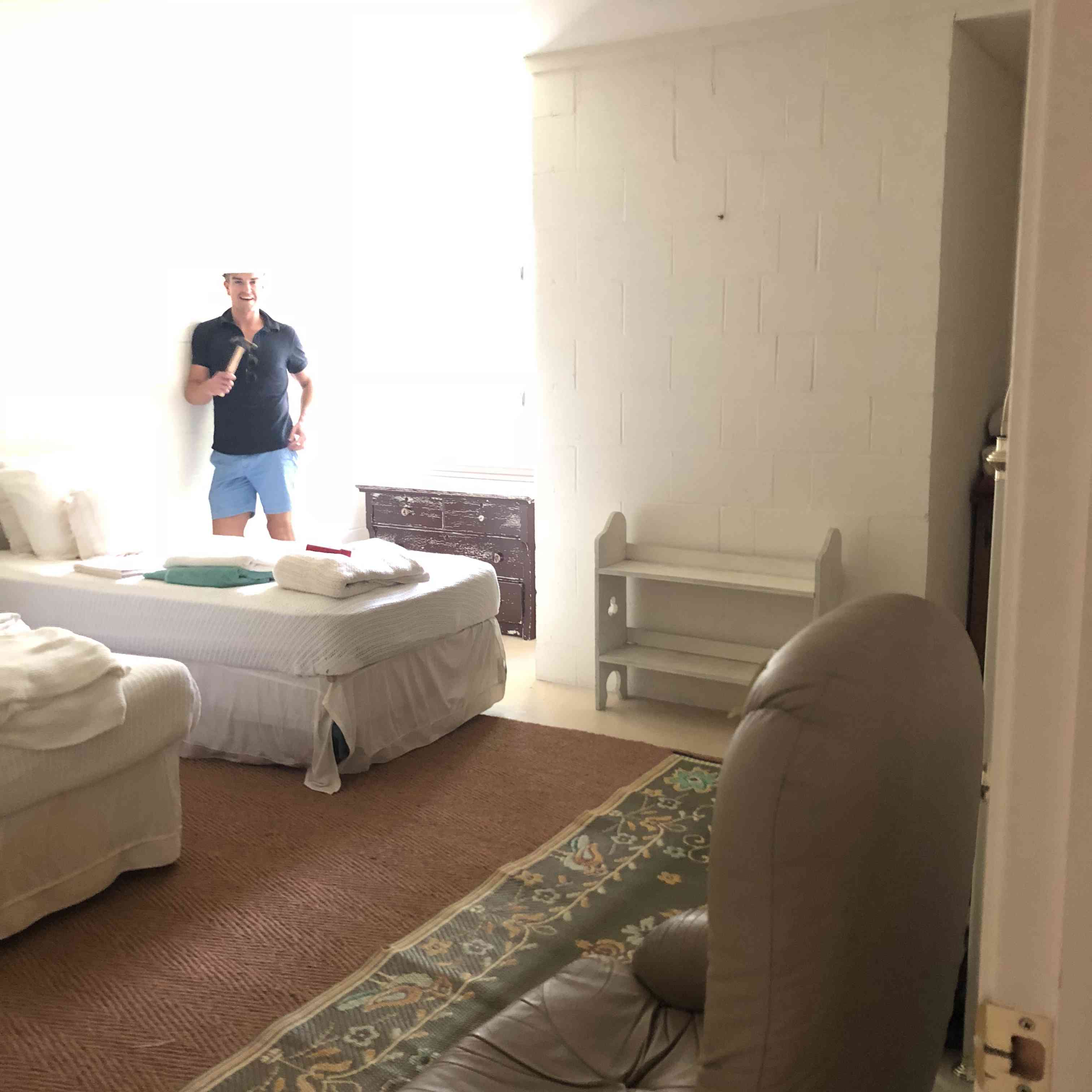 一周的改造-凯特莱斯特客人卧室前的照片