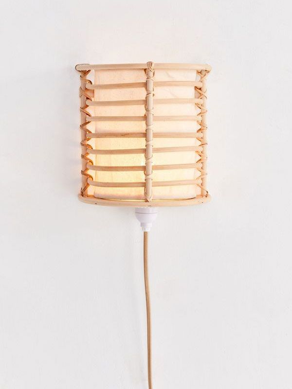 城市户外用品商藤条灯笼店