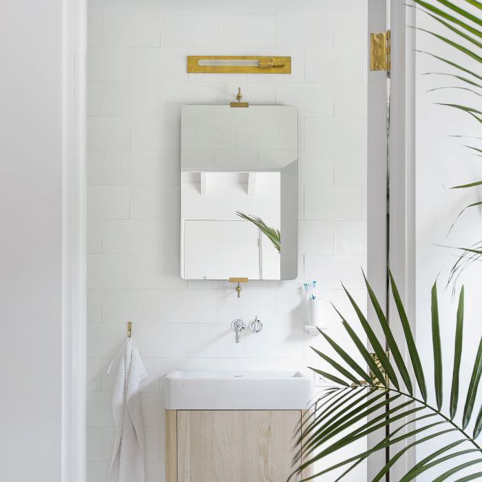 汉普顿家里的浴室”class=