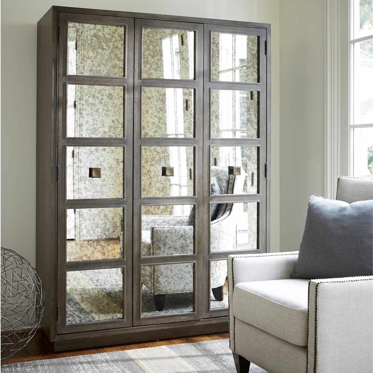 播放列表古董衣橱镜像衣柜