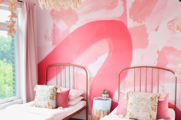 异想天开的女孩粉红色的卧室。