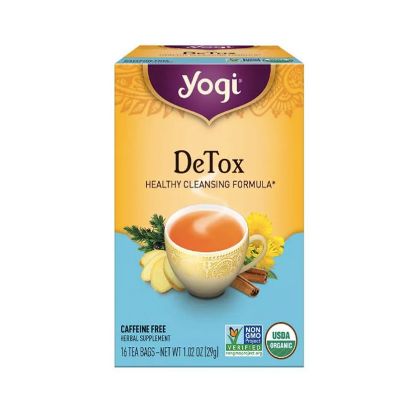 瑜伽排毒茶的盒子。