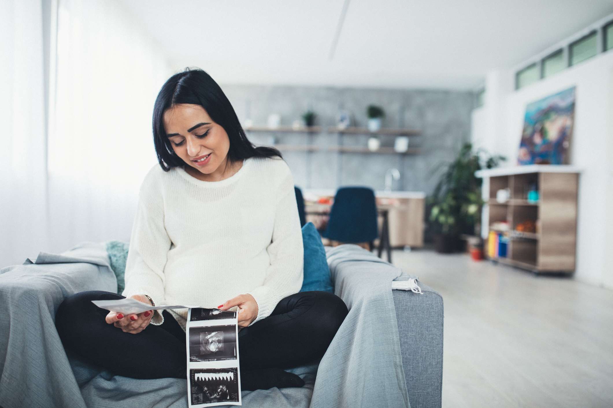 孕妇在看声像“class=