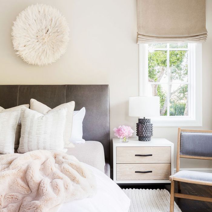 豪华现代的卧室