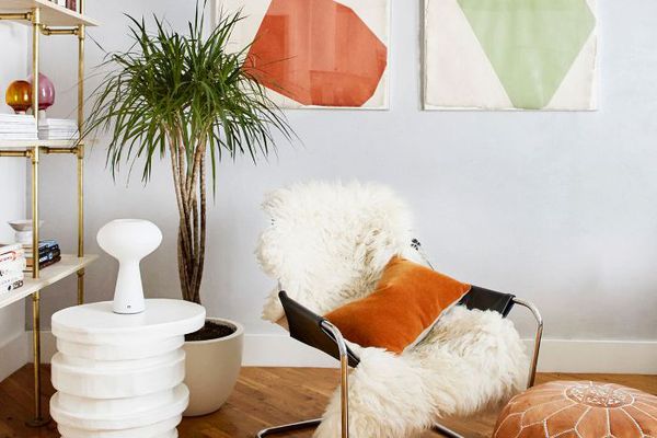 现代阁楼中的休息区