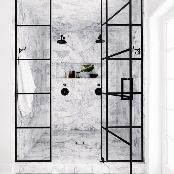 大理石浴室 - 阵雨