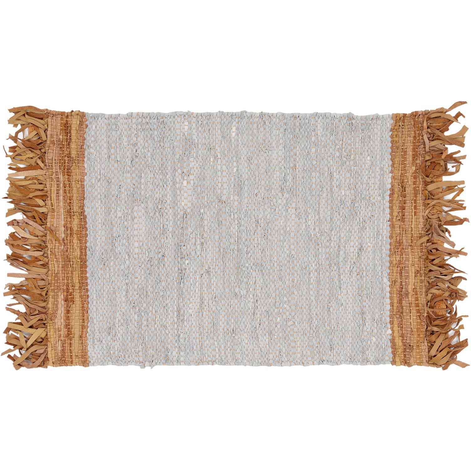 有流苏的皮革区域地毯。