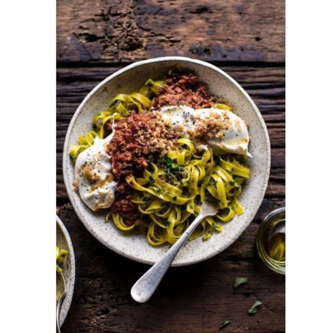 香肠肉酱意大利面索尔多Pangrattato