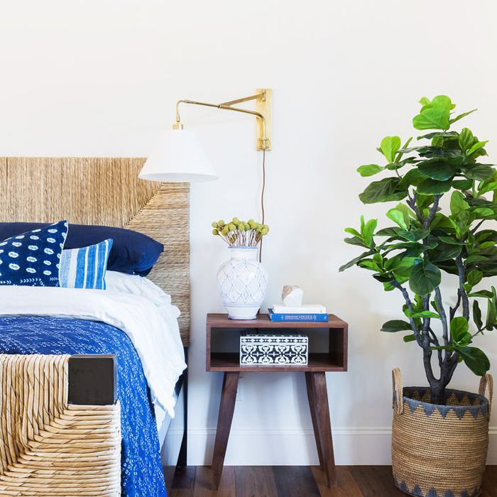 现代的卧室“class=