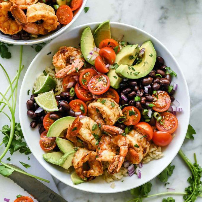 的Chipotle石灰虾碗