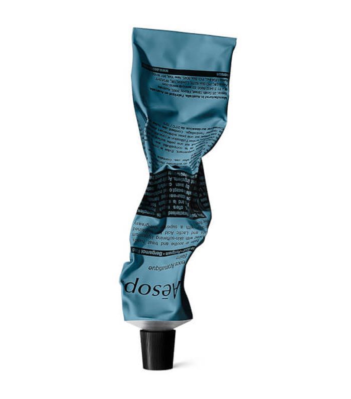 缝鞍紧身连衣裙