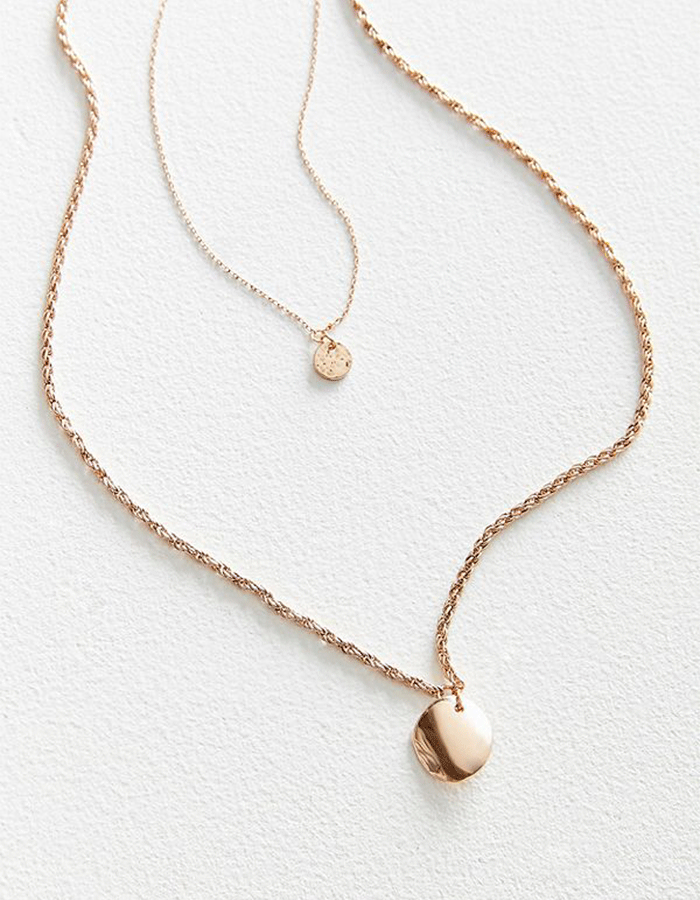 Urban Outfitters的玉双链分层项链