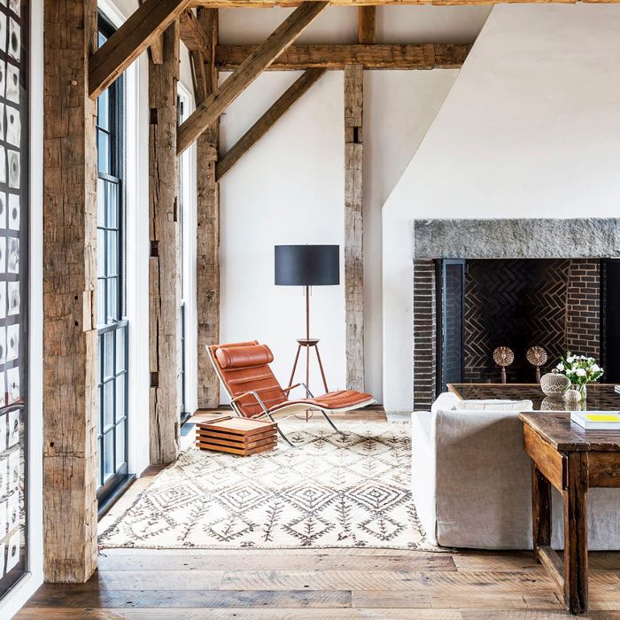 一个带裸露的横梁生活