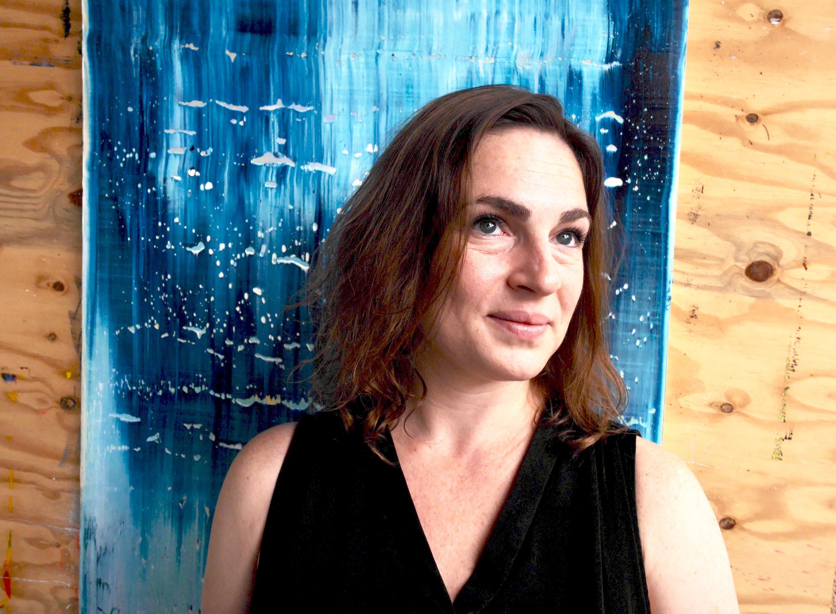 劳拉Viapiano“class=