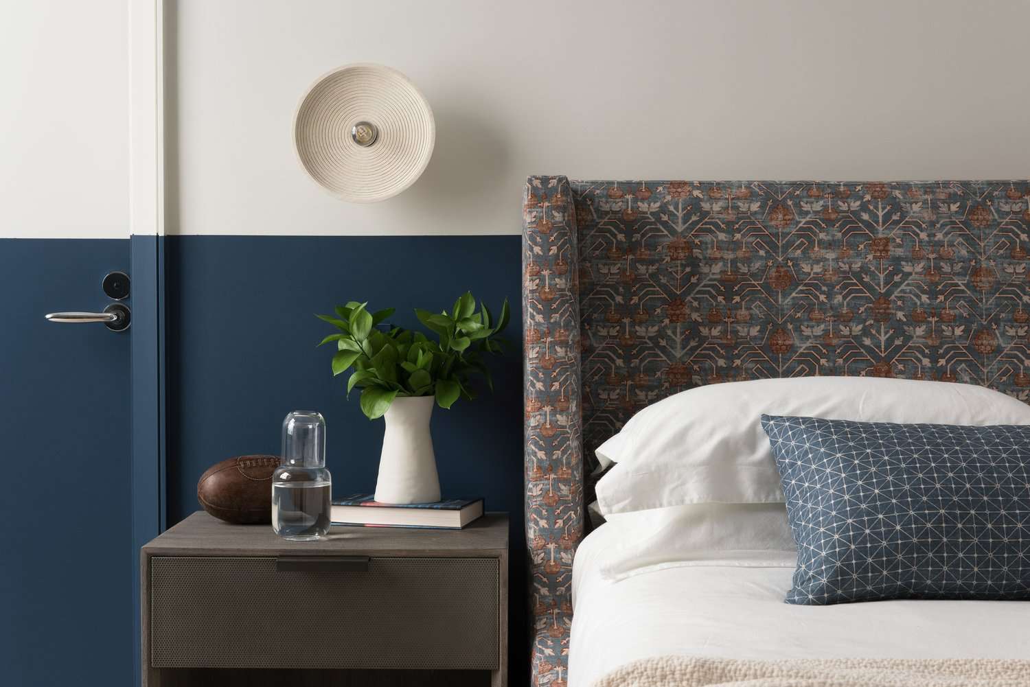 最好的卧室的想法 - 纹理床头