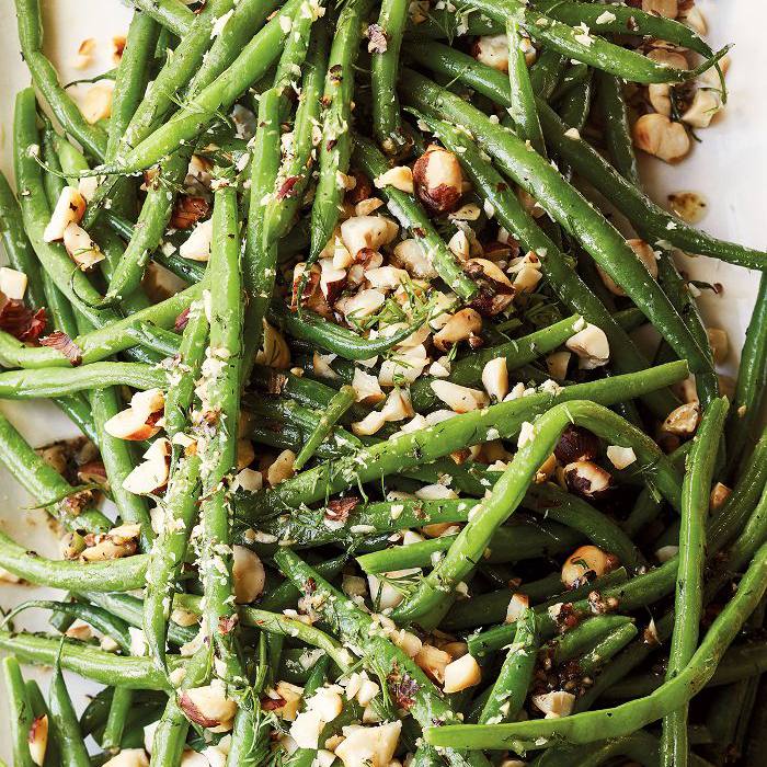 扁豆绿党榛子和莳萝