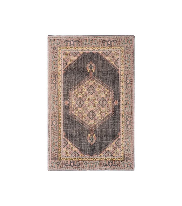 露露和格鲁吉亚的Mirabelle地毯