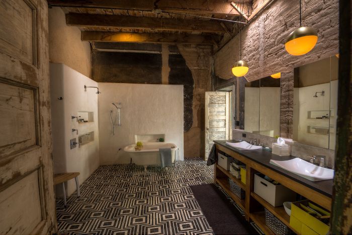 主浴室的黛安·基顿的图森家。