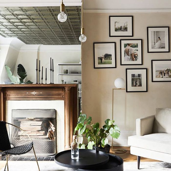 声明天花板 - 镀锡瓷砖