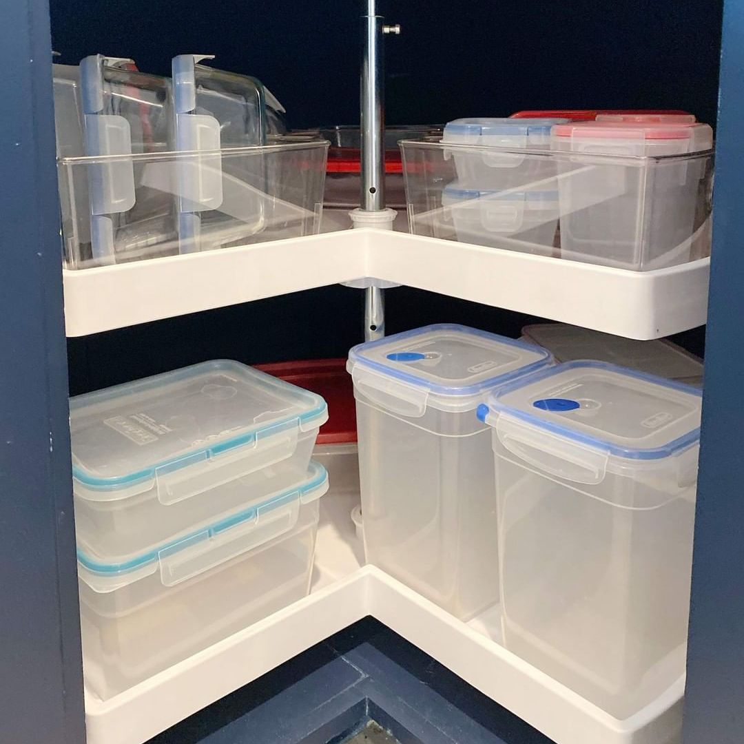 在内阁的tupperware