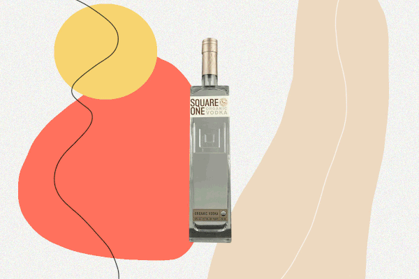 不同的伏特加酒瓶的GIF