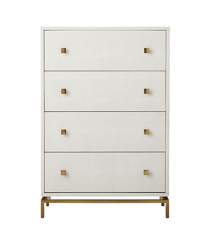 象牙浮雕鲨革高耸的胸部