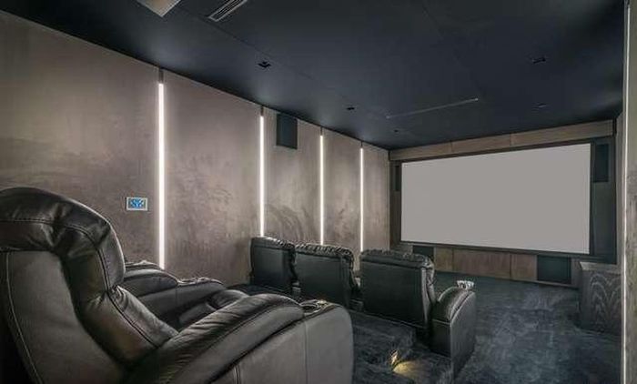 梅尔B的家庭影院