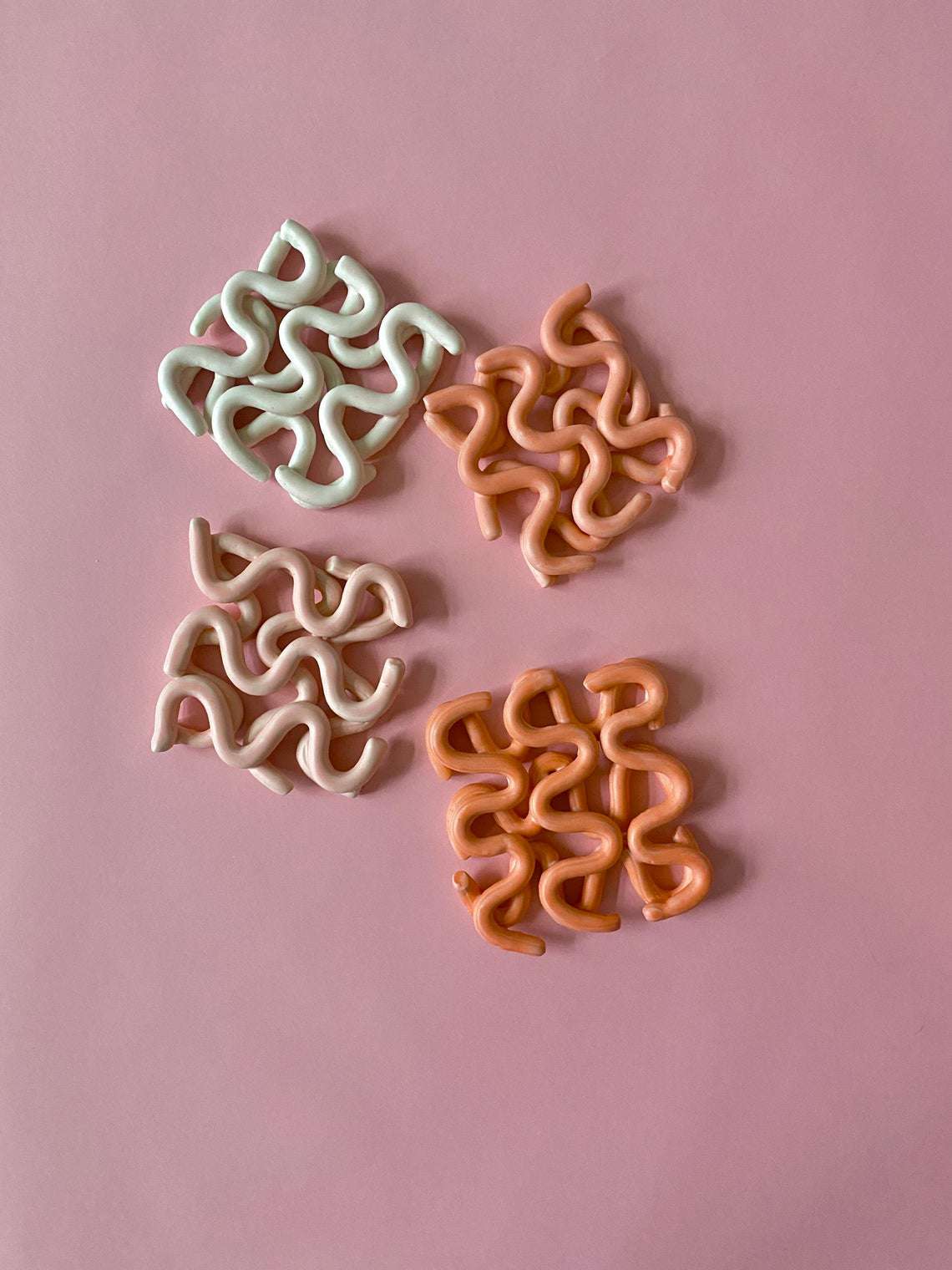 杯垫粘土粉Mono Squiggle