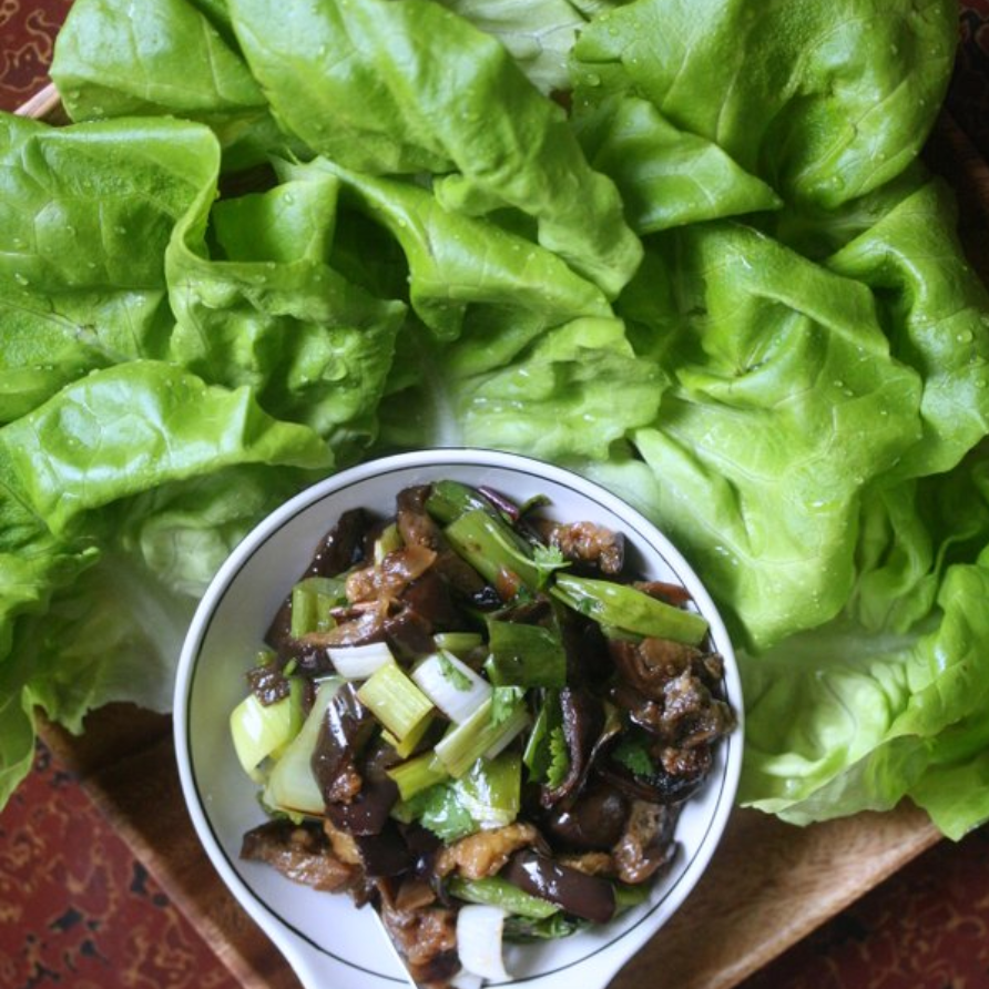 越南茄子和韭菜卷