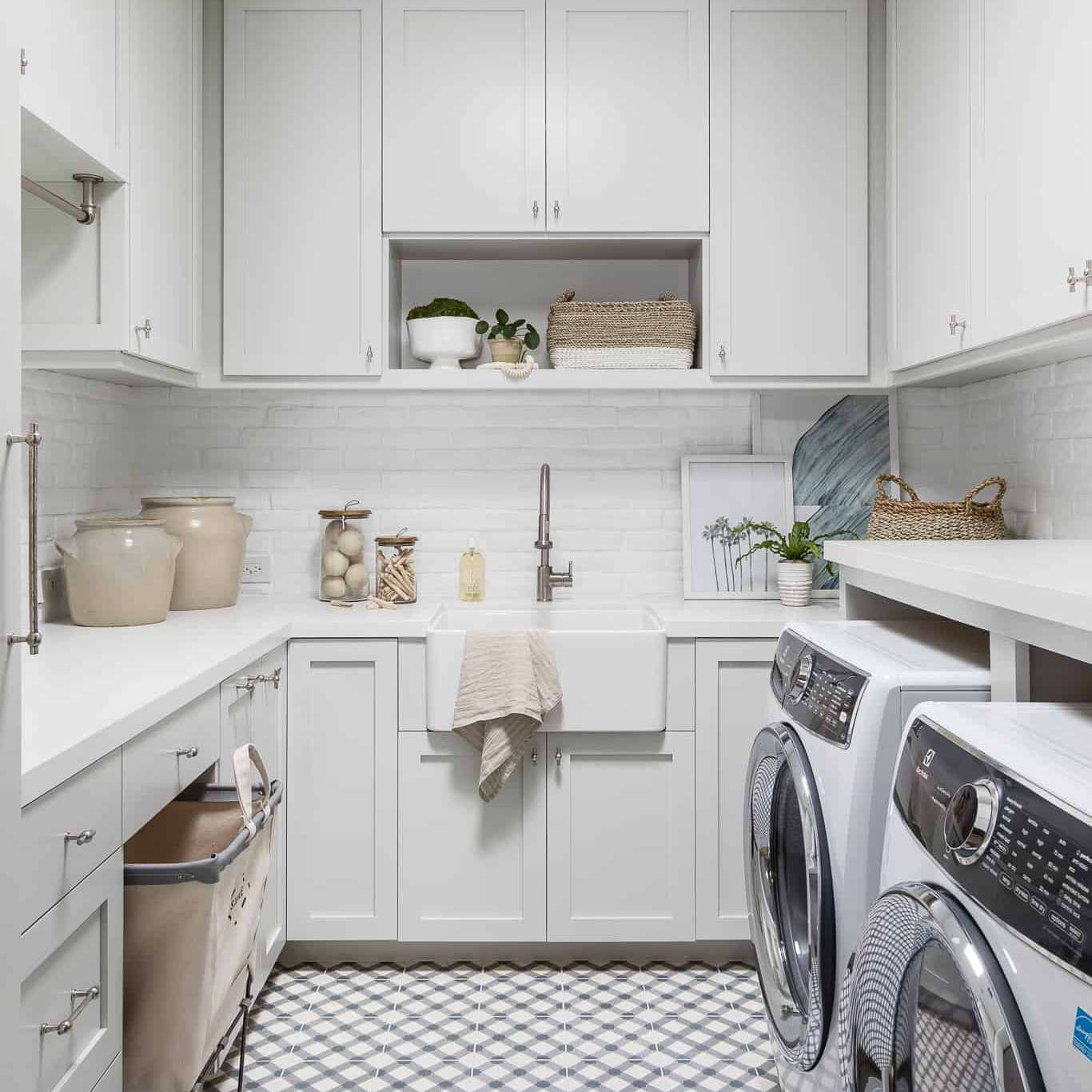 洗衣房，洗衣机周期正常