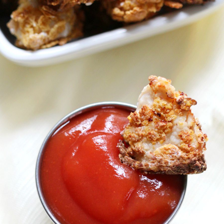 配番茄酱的爆米花鸡