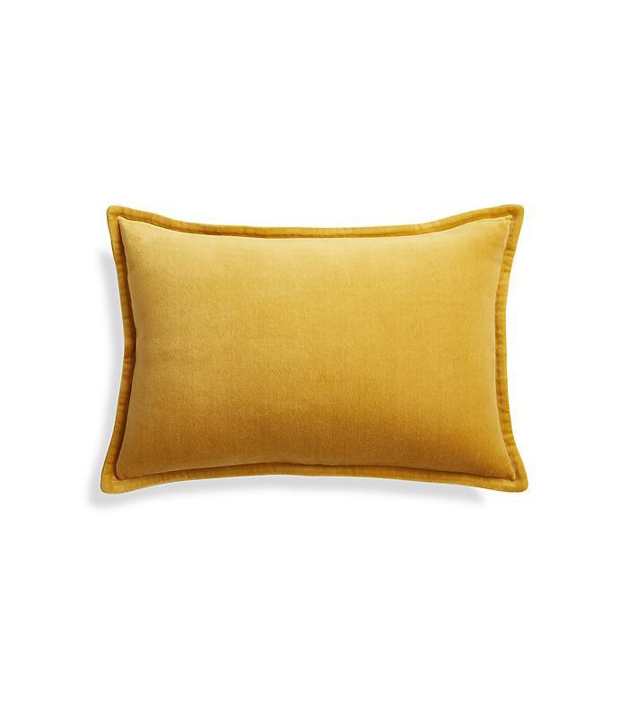 板条箱和桶布伦纳黄色的腰枕