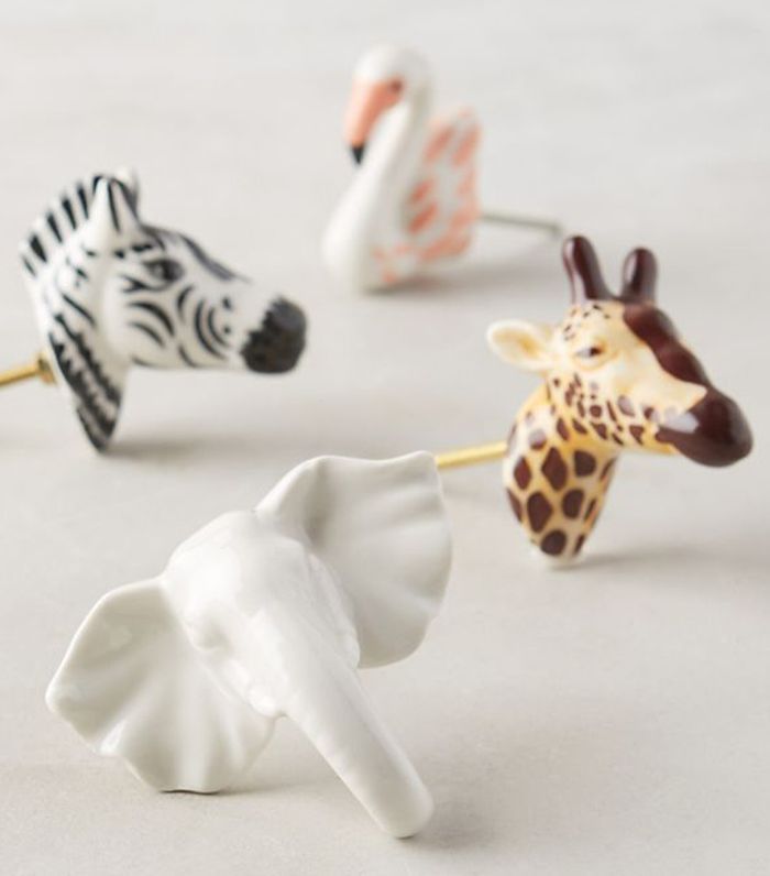 Anthropologie的陶瓷Safari浏览器旋钮