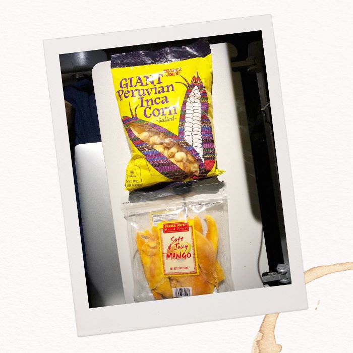 玉米坚果和芒果干