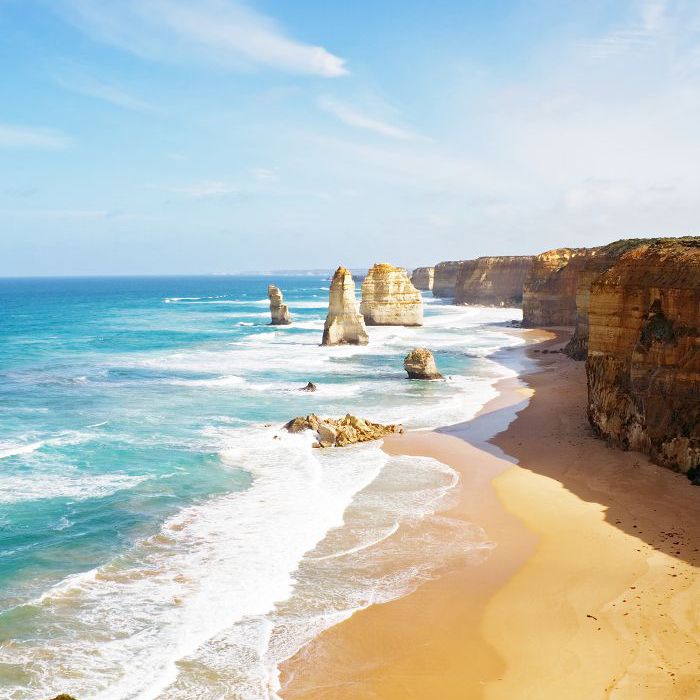 荒凉的海滩上澳大利亚海岸。“class=