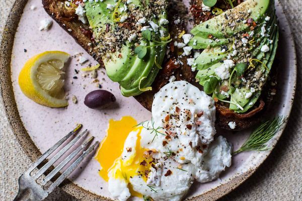 地中海鳄梨吐司Dukkah  - 如何在家里种植鳄梨