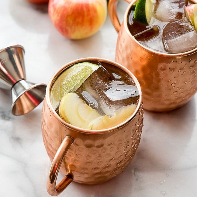 莫斯科骡子与苹果。