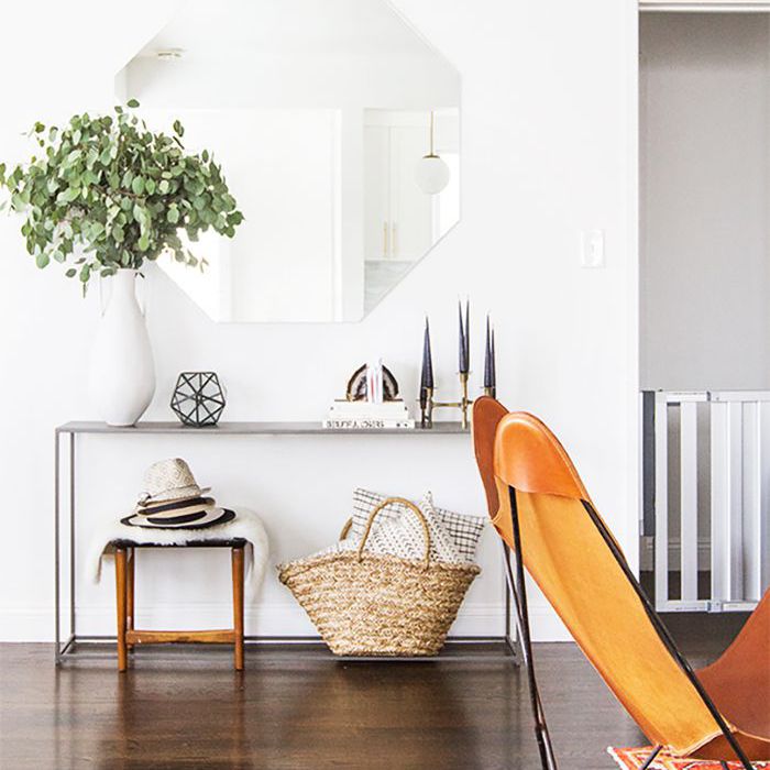 具有侧表，八边形反射镜，以及绿化门厅