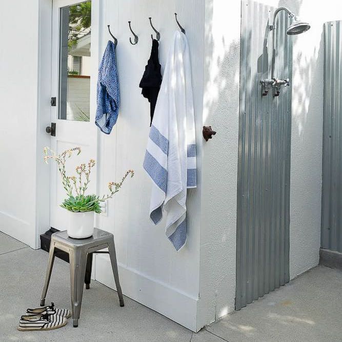 Mindy Gay Matrice Walkway