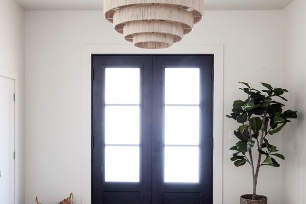 有悬挂式灯具的入口