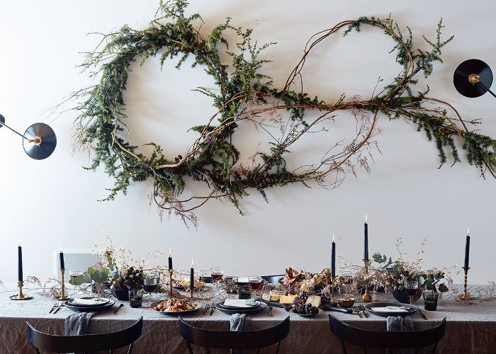 冬季餐桌布置”class=