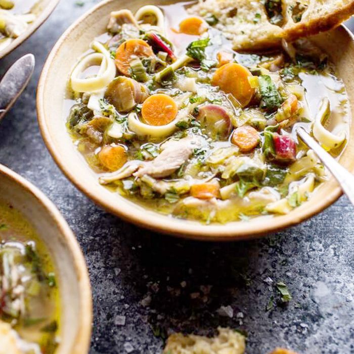 鸡肉面条汤食谱