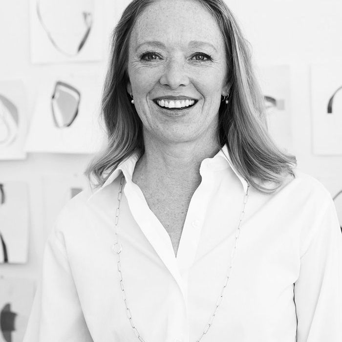 新兴艺术家井利